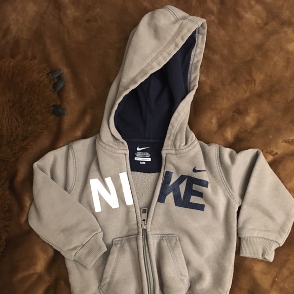 6-9 month nike hoodie 6-9 month nike hoodie